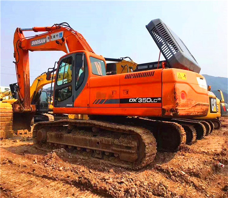 海东出售二手小松360挖掘机另有日立360卡特336D二手挖掘机促销
