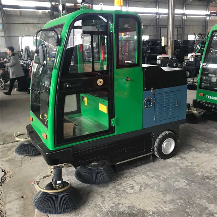 厂家出售工业扫地车小型电动扫地车多功能电动扫地车工厂直销