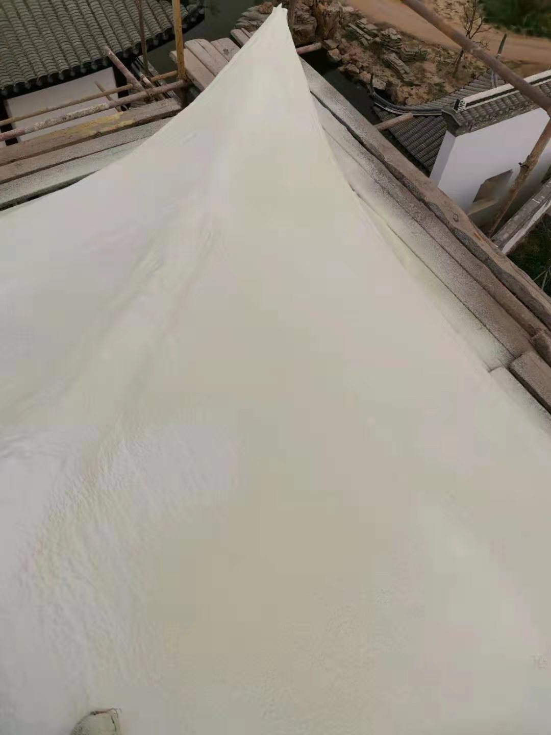 屋顶聚氨酯喷涂 东铄 专业施工 石嘴山 聚氨酯喷涂