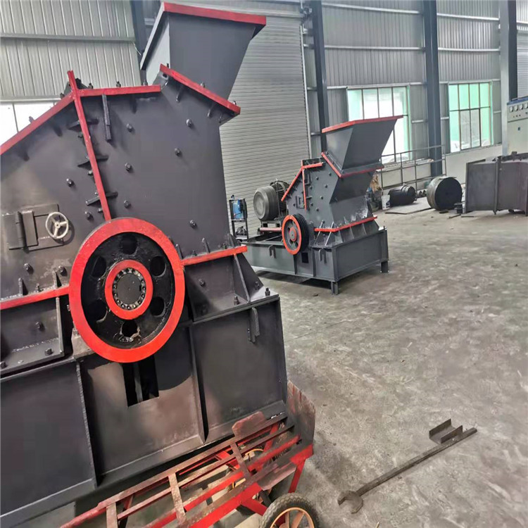黑龙江 宏迈 拆房垃圾制砂设备 流动式水泥块破碎机 出售