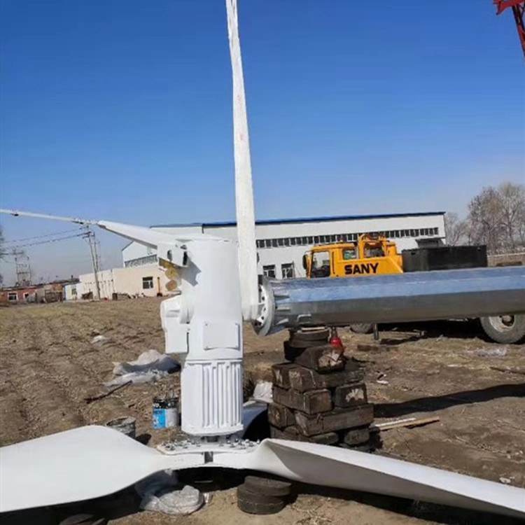 内蒙古 蓝润 2kw家用风力发电机 交流风力发电机 实物拍摄