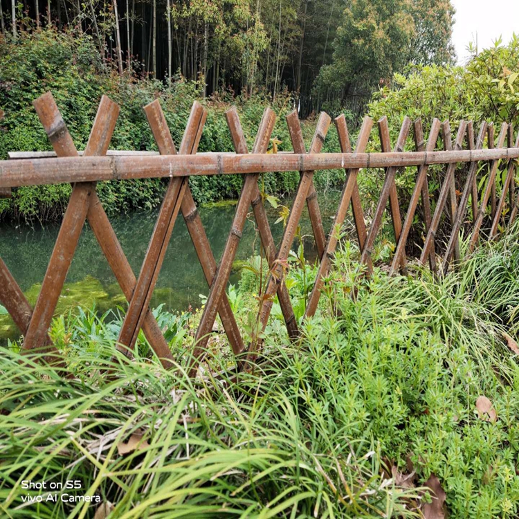 广州竹子护栏 竹子围栏琼栅栏围栏供应