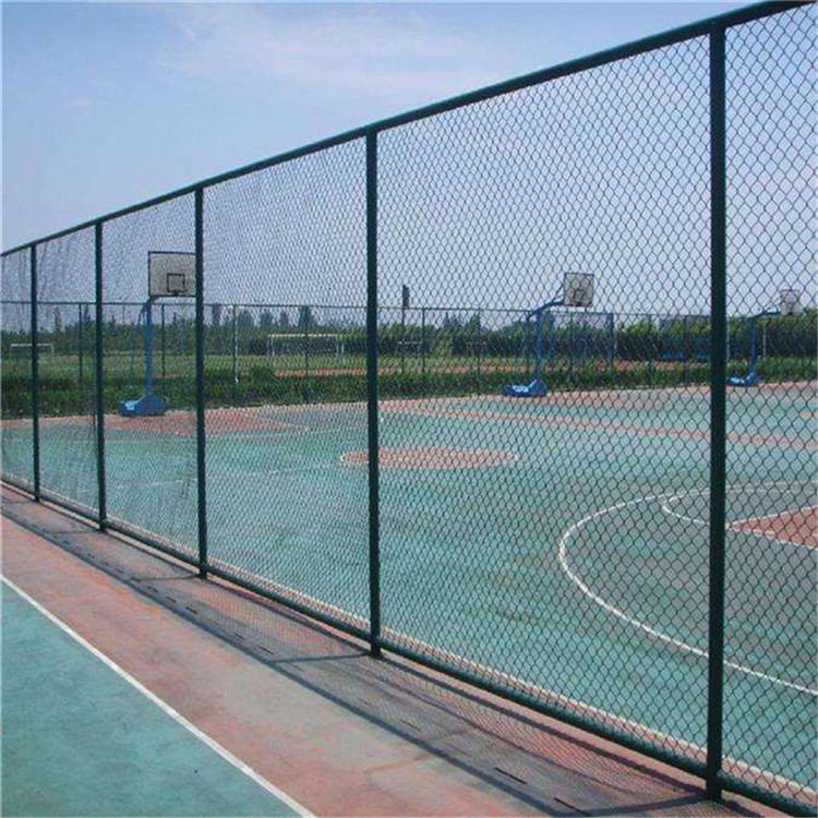 运动场围网 球场勾花护栏网 包塑围网