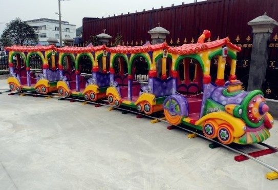郑州大洋轨道小火车儿童游乐设备 儿童小火车 豪华轨道火车厂家示例图10