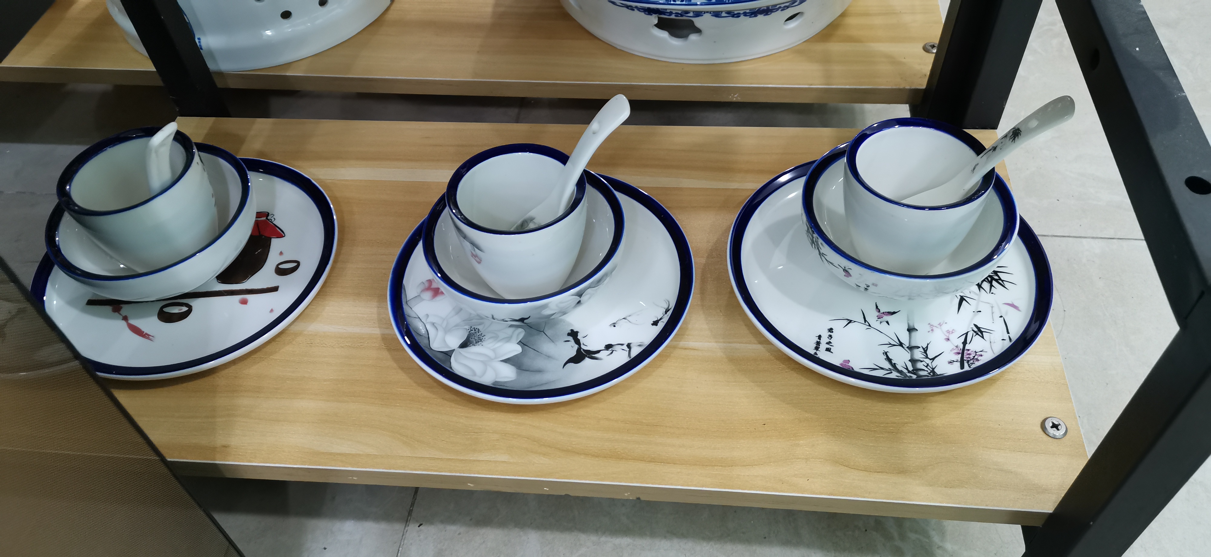 中高档陶瓷餐具四件套 亮丽陶瓷家用碗盘碟套装礼品瓷加工定制