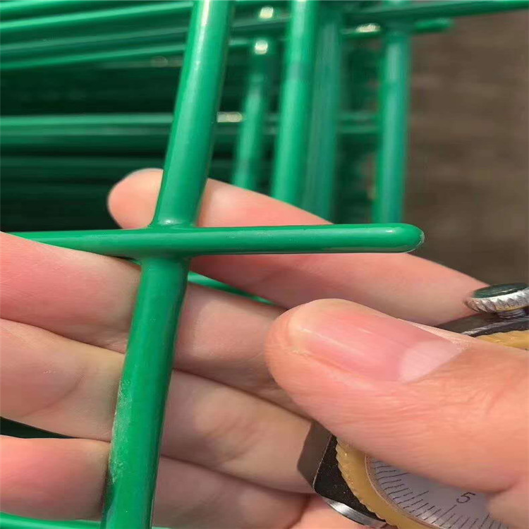 古道-绿色浸塑护栏-钢板网护栏-菱形铁板网