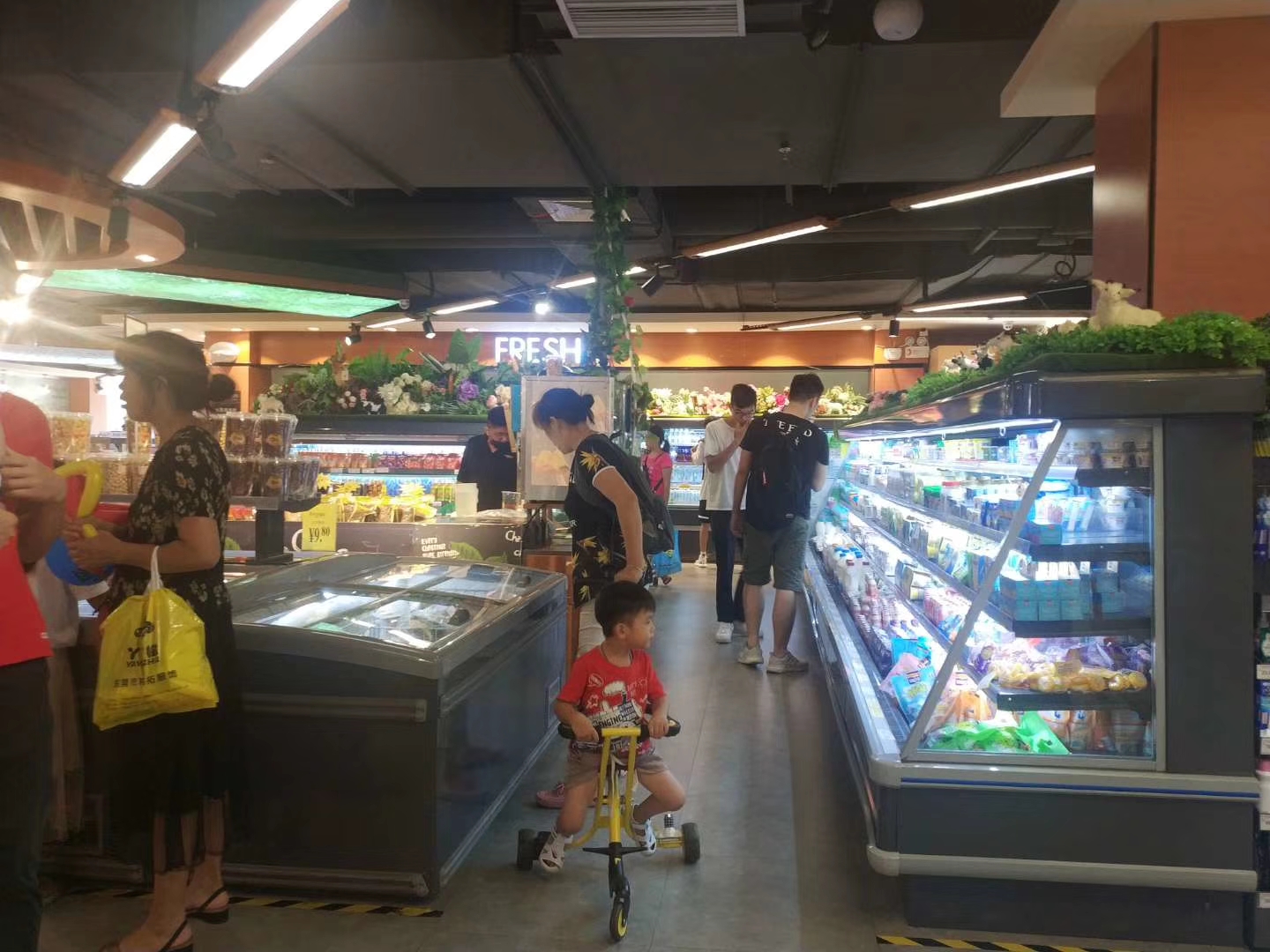 风幕柜超市水果保鲜超市一体机风冷柜超市便利店饮料奶品保鲜柜未来雪图片