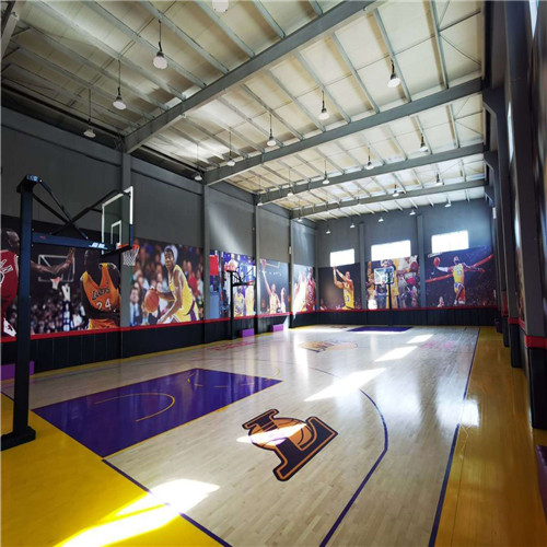运动木地板上门安装 篮球运动木地板安装  羽毛球地板体育木地板样品