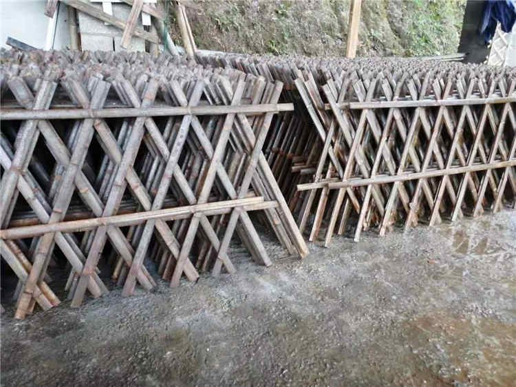 扬州高邮pvc塑钢护栏竹篱笆伊春汤旺河竹子护栏 竹片栅栏