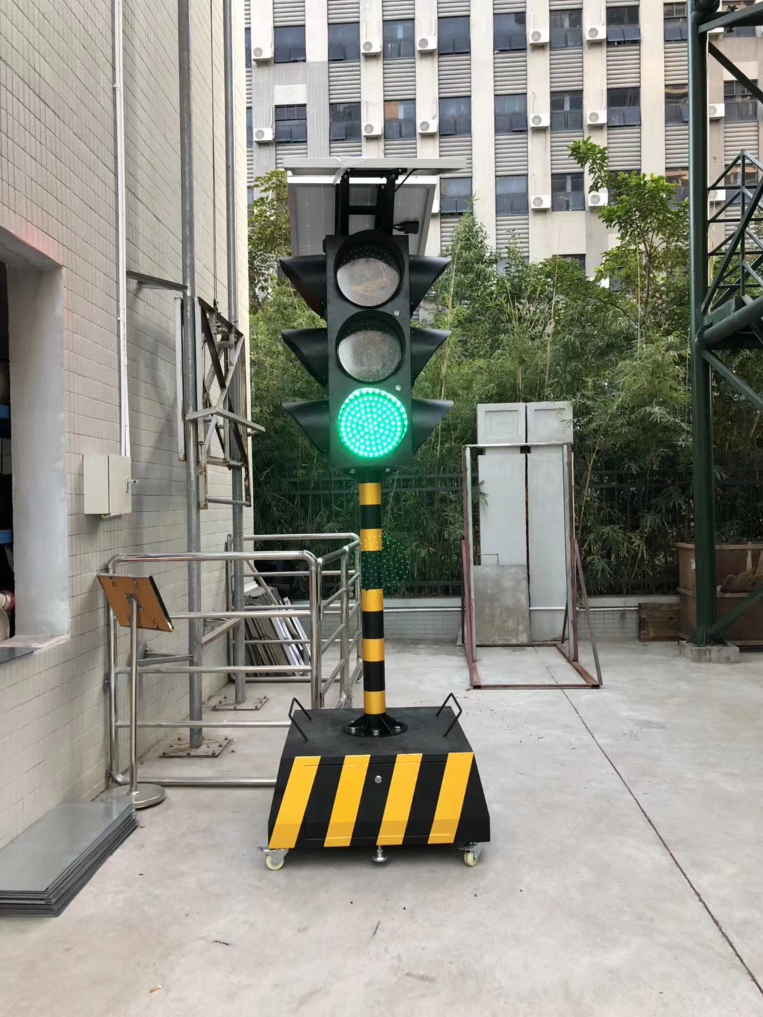 武汉临时交通信号灯 多时段调节信号灯 无需安装即可使用
