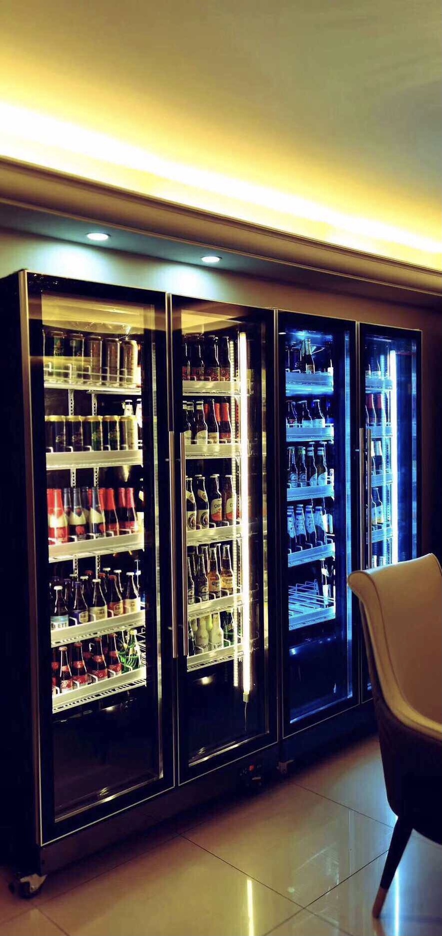 三开门冰箱尺寸循环风冷设计LED灯立式酒吧饮料图片