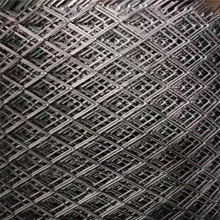 銮基供应 304钢板网 钢板网生产商 脚踏钢板网