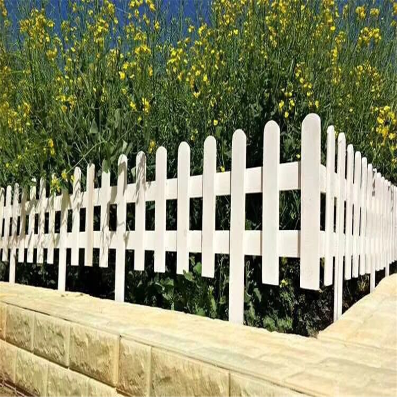 佳星篱笆室内实木围栏 防腐木围栏造型图 插地栅栏 木围墙围栏护栏