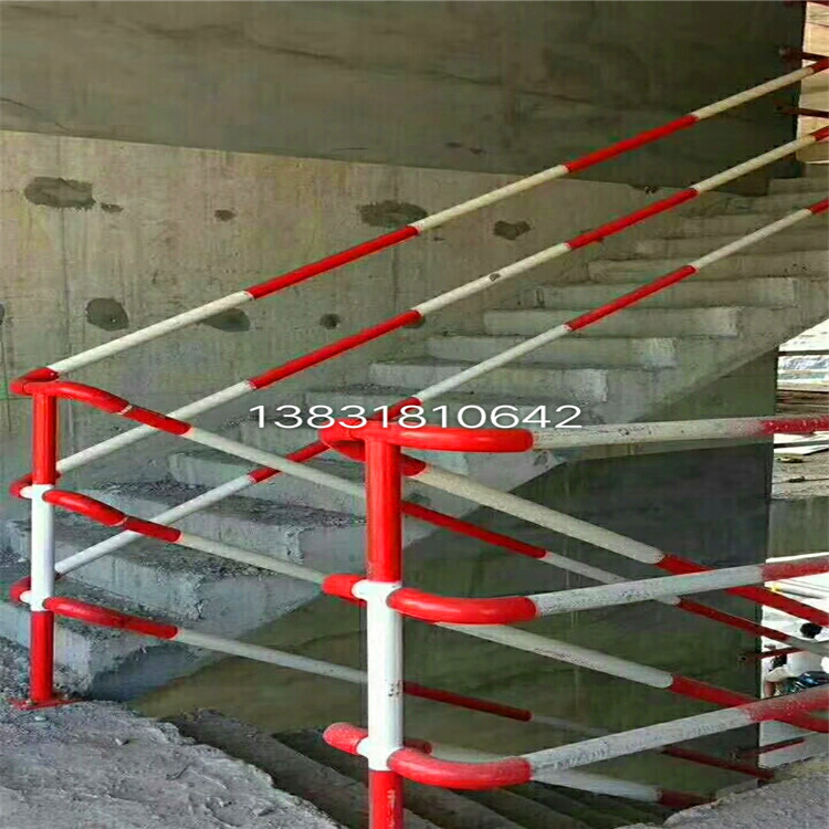 工地楼梯扶手连接横杆价格 厂家 厚度 中峰丝网厂家定制