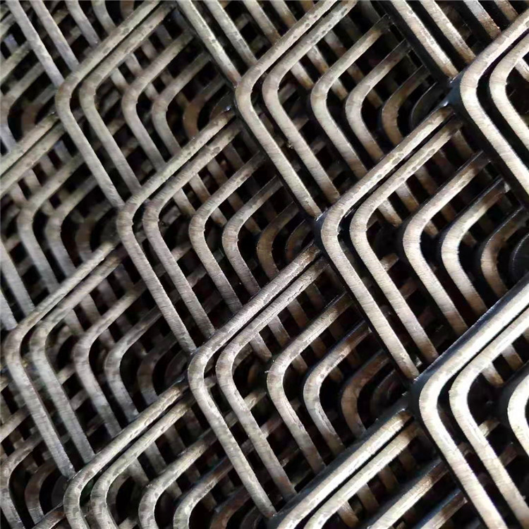 銮基供应 护坡用钢板网 铁路防护用钢板网标准 冲孔钢板网