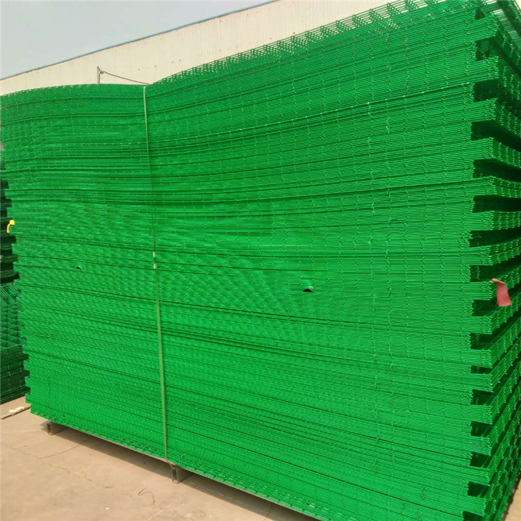 古道-浸塑护栏网-钢板网护栏-仿木护栏