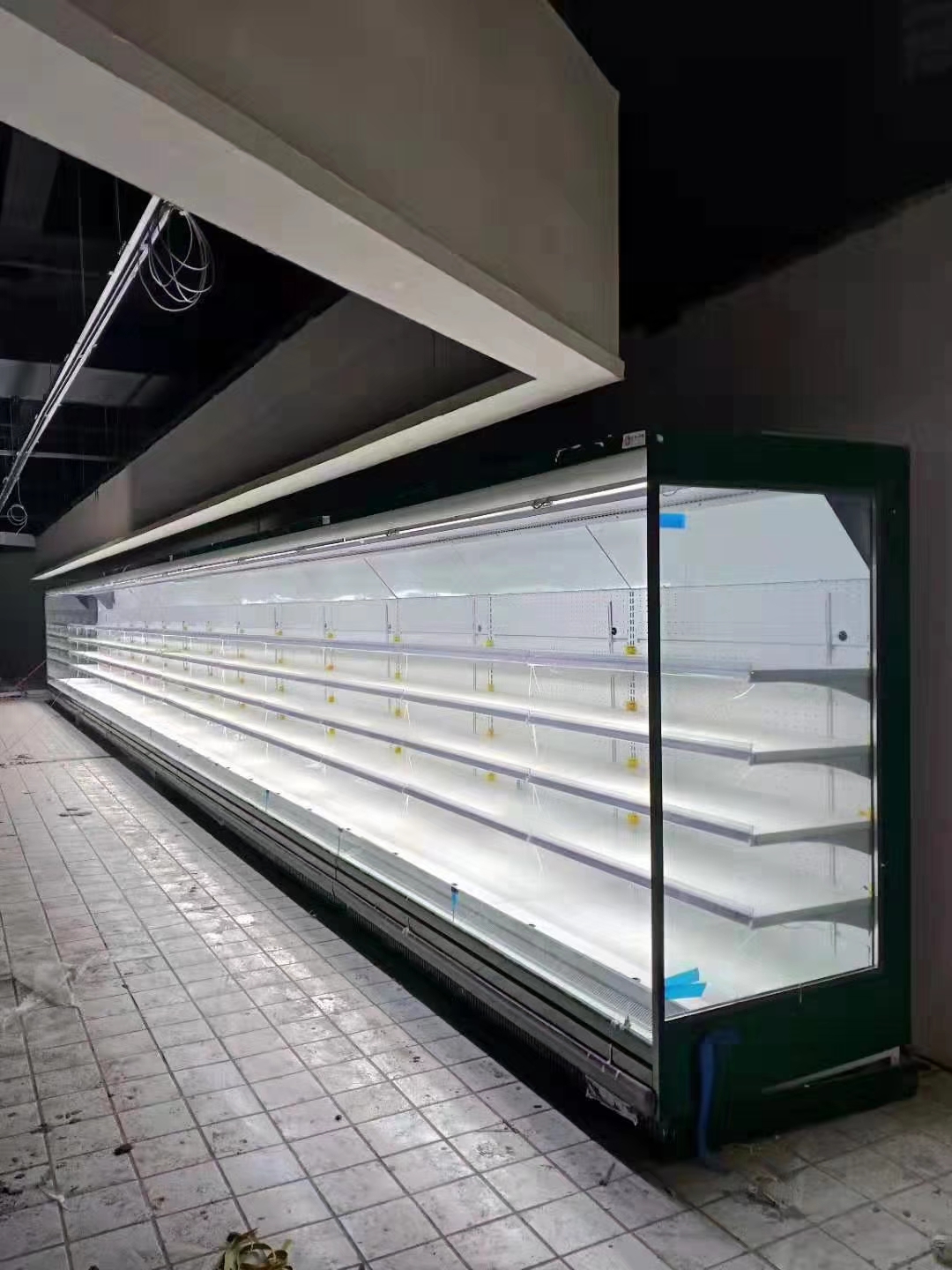 酸奶低温展示柜商用麻辣烫柜展示柜711连锁超市低温奶柜未来雪