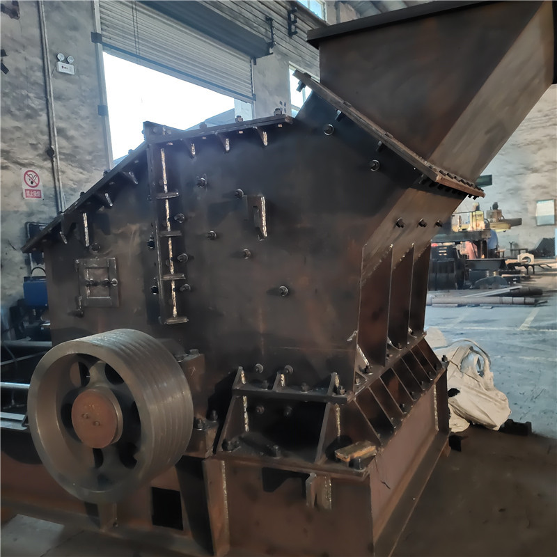 新型炉渣粉碎设备 新型细碎机 简易移动破碎站 安信可定做各种产量制砂机生产线