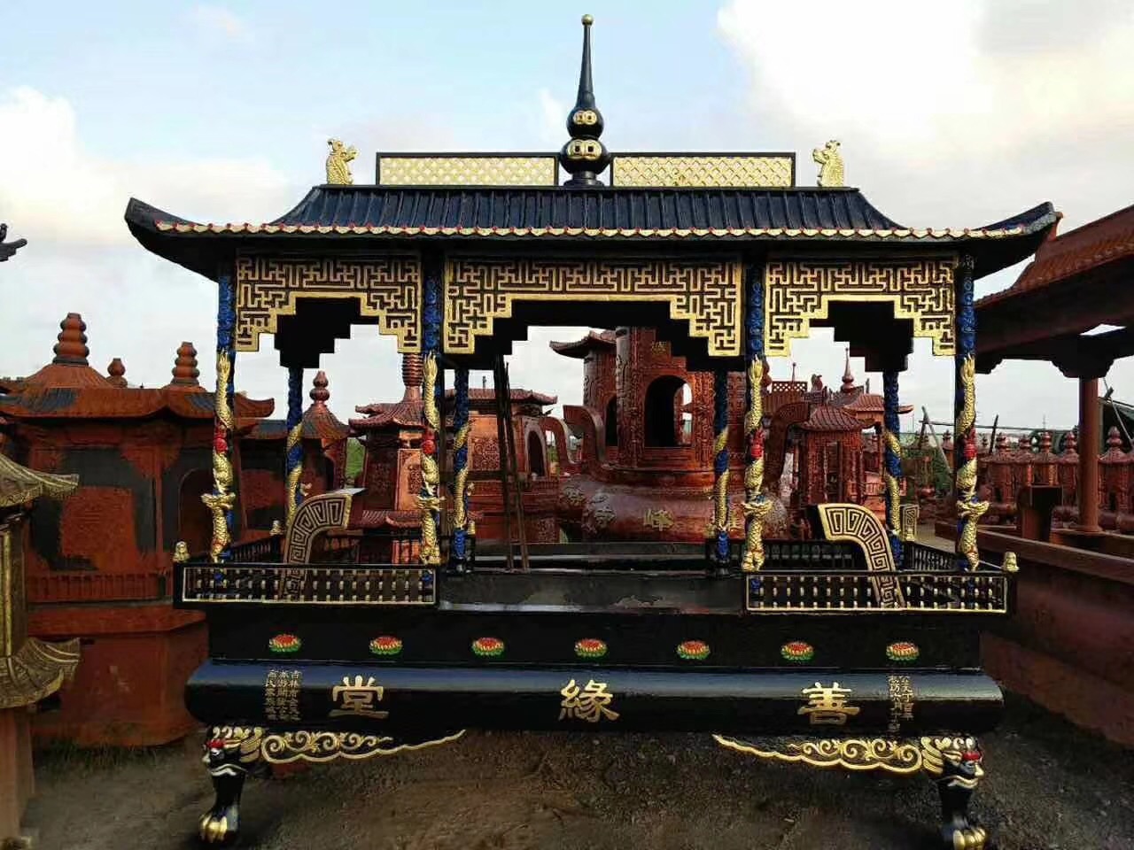 寺院铸铁长方形八龙柱香炉带盖长方形四龙柱香炉报价