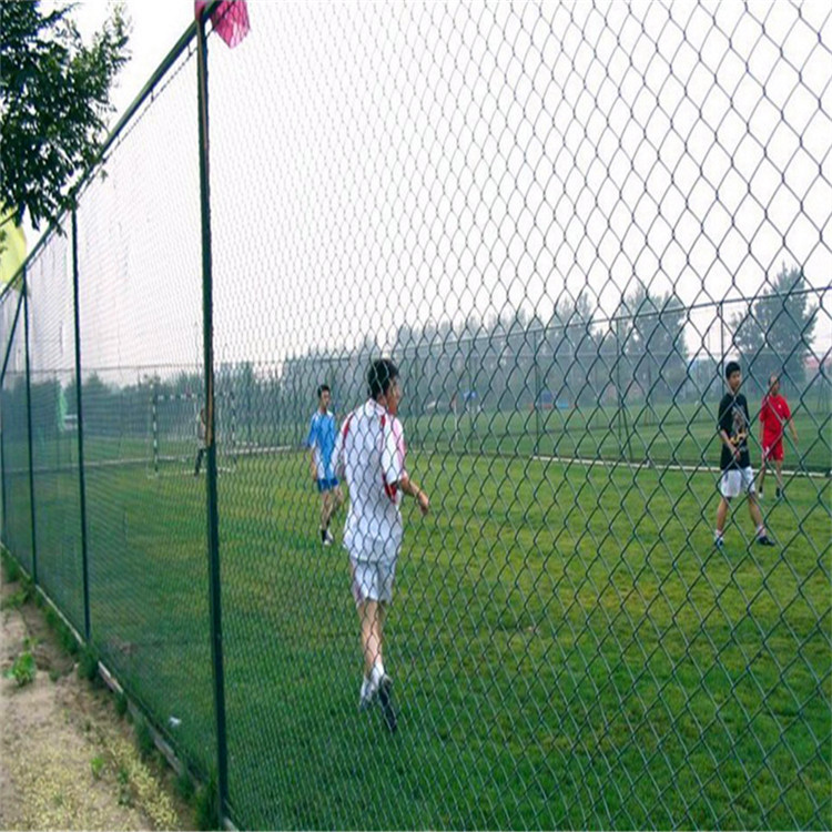 中峰厂家定做 球场护栏 球场防护栏 网球场护栏网高度