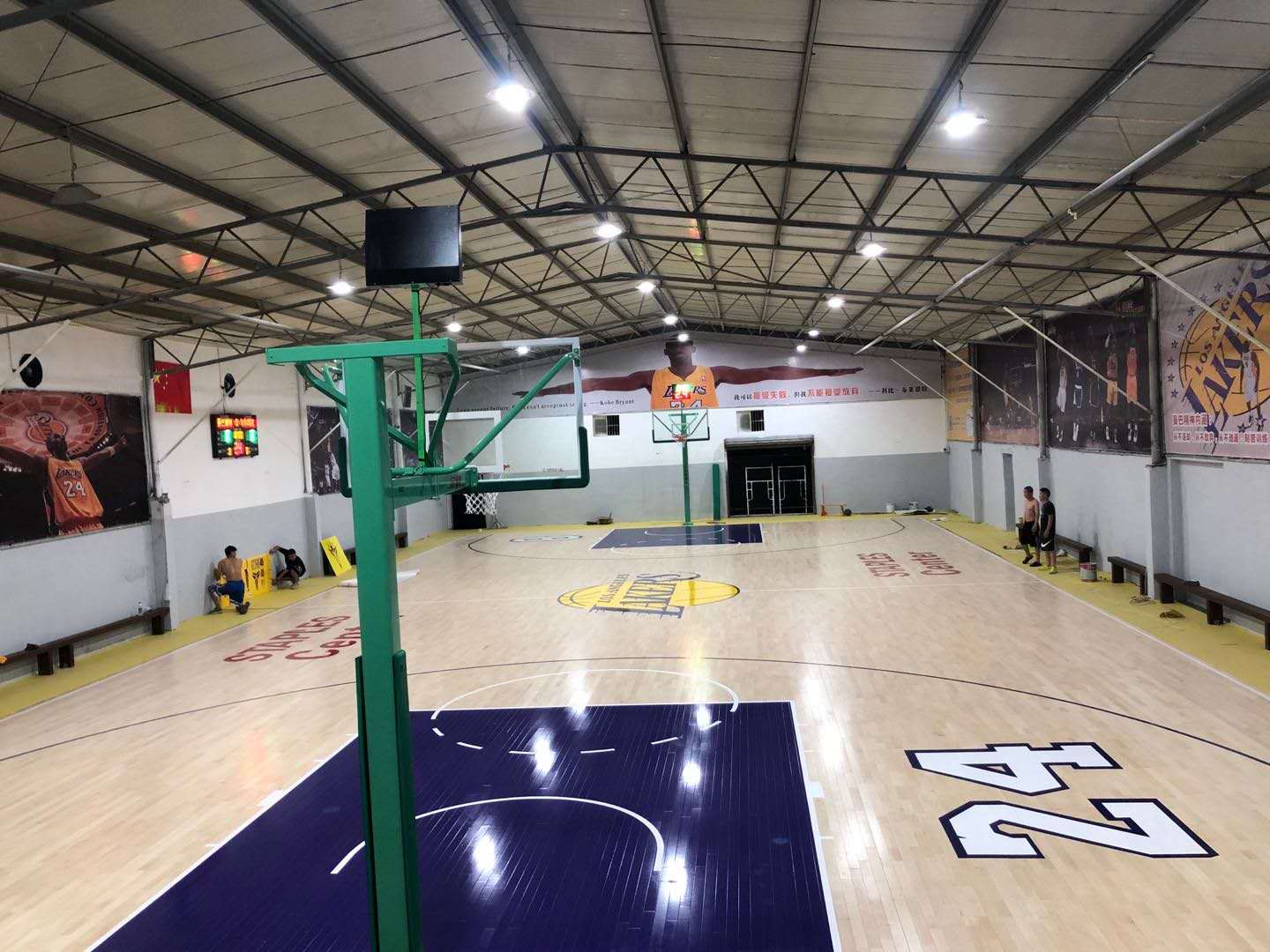 篮球馆设计 篮球馆运动木地板  羽毛球馆木地板双层龙骨体育木地板