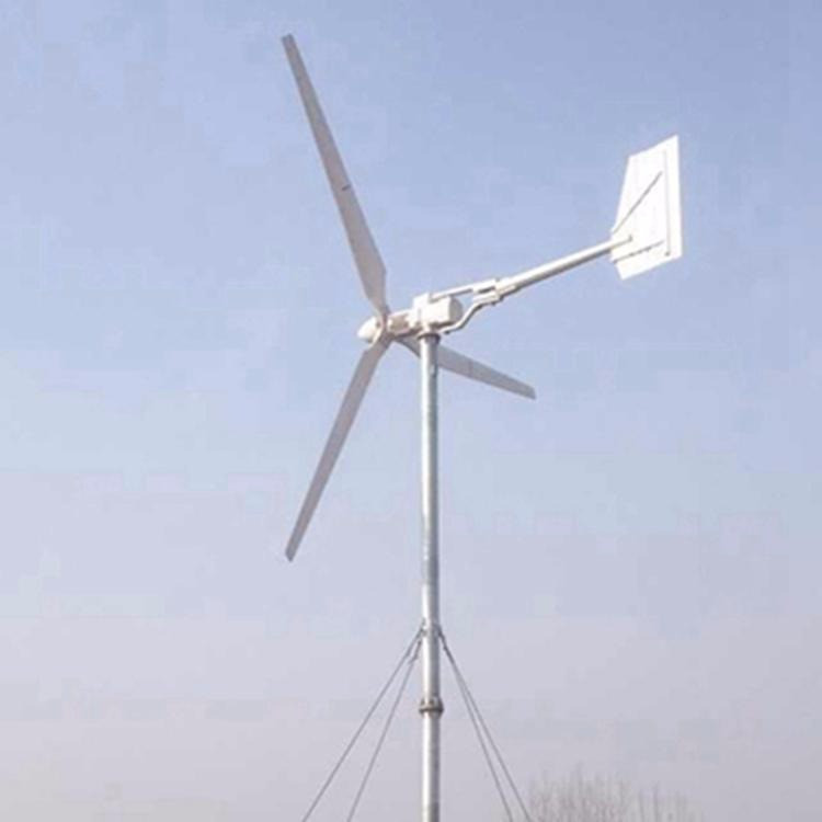 河南 蓝润 2kw家用风力发电机 民用风力发电机 实物拍摄图片