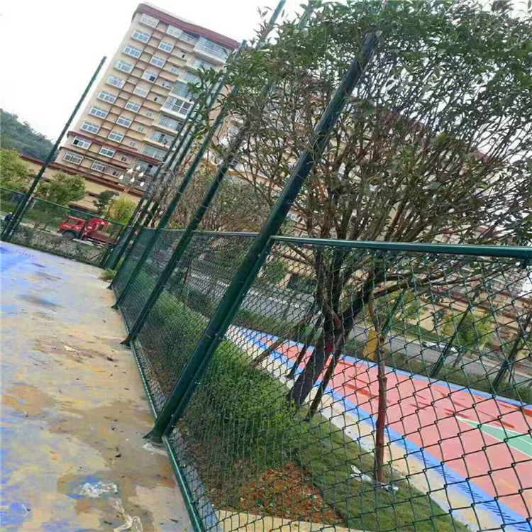 球场护栏安装 球场围栏护栏网 篮球场地护栏  河北中峰厂家定做