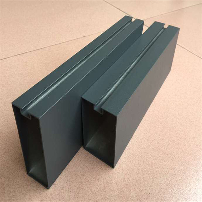 长期供应氟碳漆型材凹槽铝方管每米价格,铝方管格栅