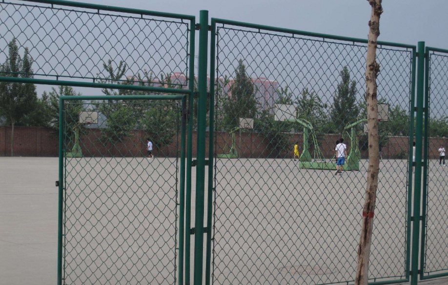 广西南宁网球场围网 草坪护栏 品牌:星之健体育
